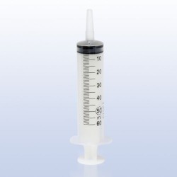 ENJEKTÖR BERİKA İĞNESİZ ADAPTÖRLÜ (ÇAM UÇLU) 60 ML BESLENME ENJEKTÖRÜ