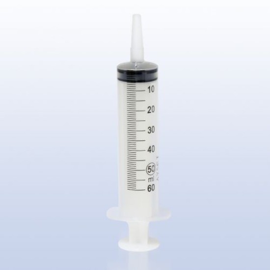 ENJEKTÖR BERİKA İĞNESİZ ADAPTÖRLÜ (ÇAM UÇLU) 60 ML BESLENME ENJEKTÖRÜ